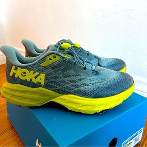 HOKA Youth Speedgoat 5